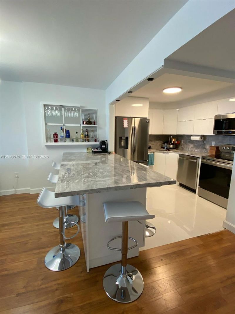 1623 Collins Ave , Unit 220, Miami Beach, FL 33139 Photo