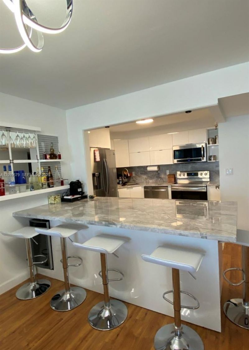 1623 Collins Ave , Unit 220, Miami Beach, FL 33139 Photo