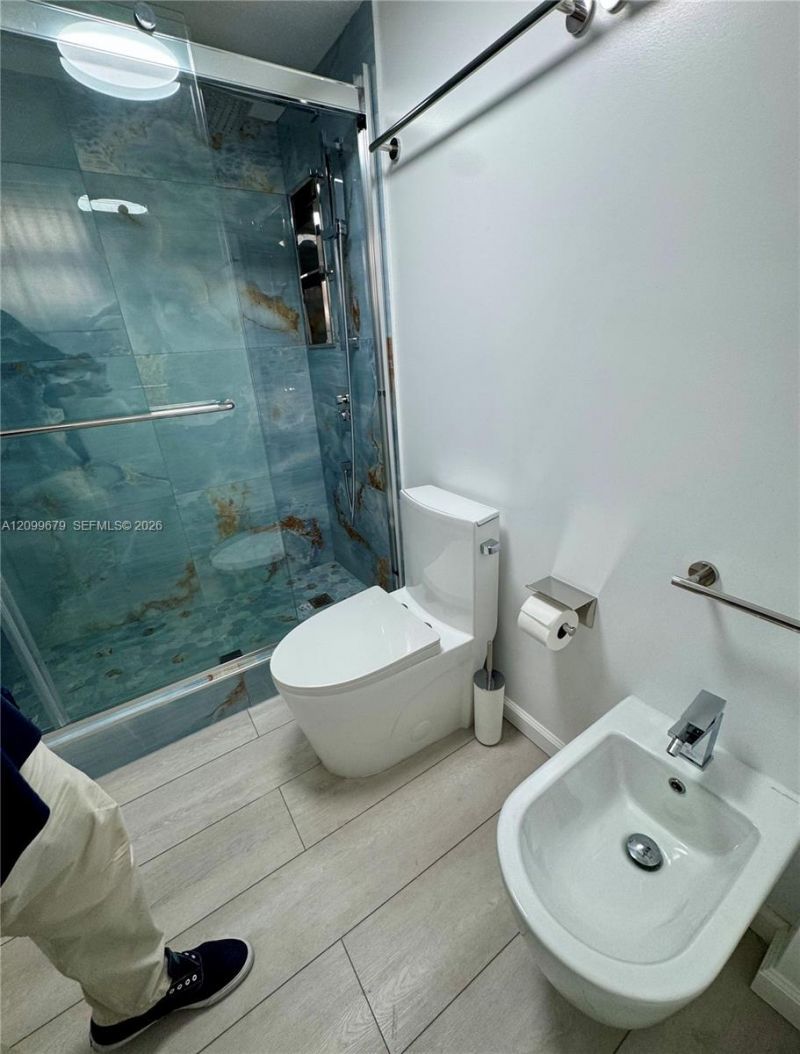 1623 Collins Ave , Unit 220, Miami Beach, FL 33139 Photo
