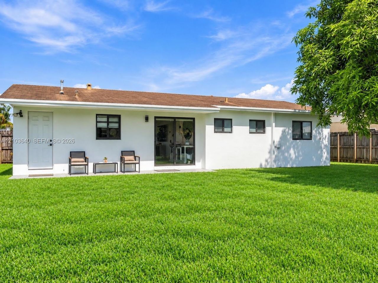10762 SW 145th St , Miami, FL 33176 Photo