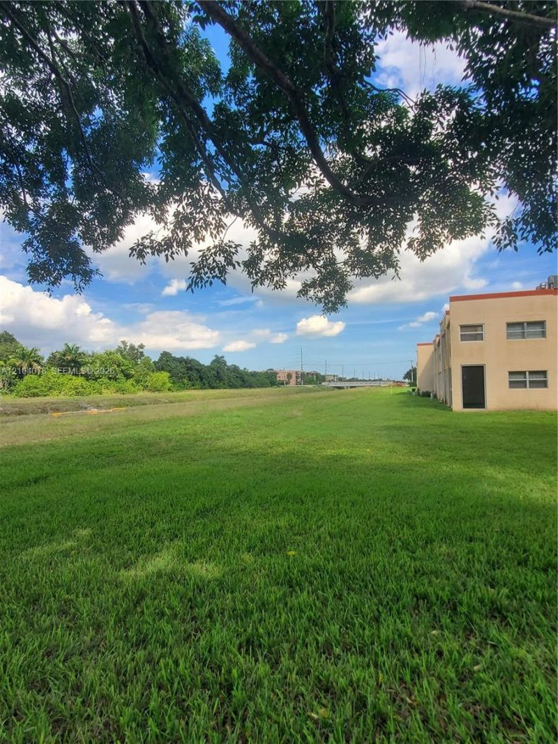 8851 Sunrise Lakes Blvd , Unit 213, Sunrise, FL 33322 Photo