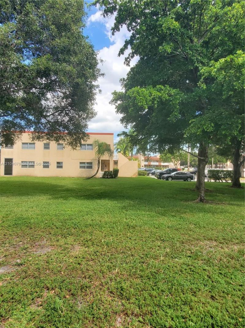 8851 Sunrise Lakes Blvd , Unit 213, Sunrise, FL 33322 Photo
