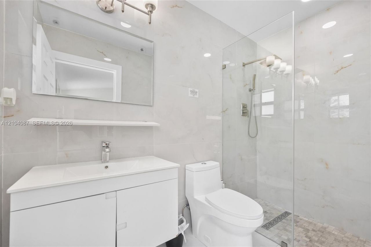 8840 SW 181st Ter, Palmetto Bay, FL 33157 Photo