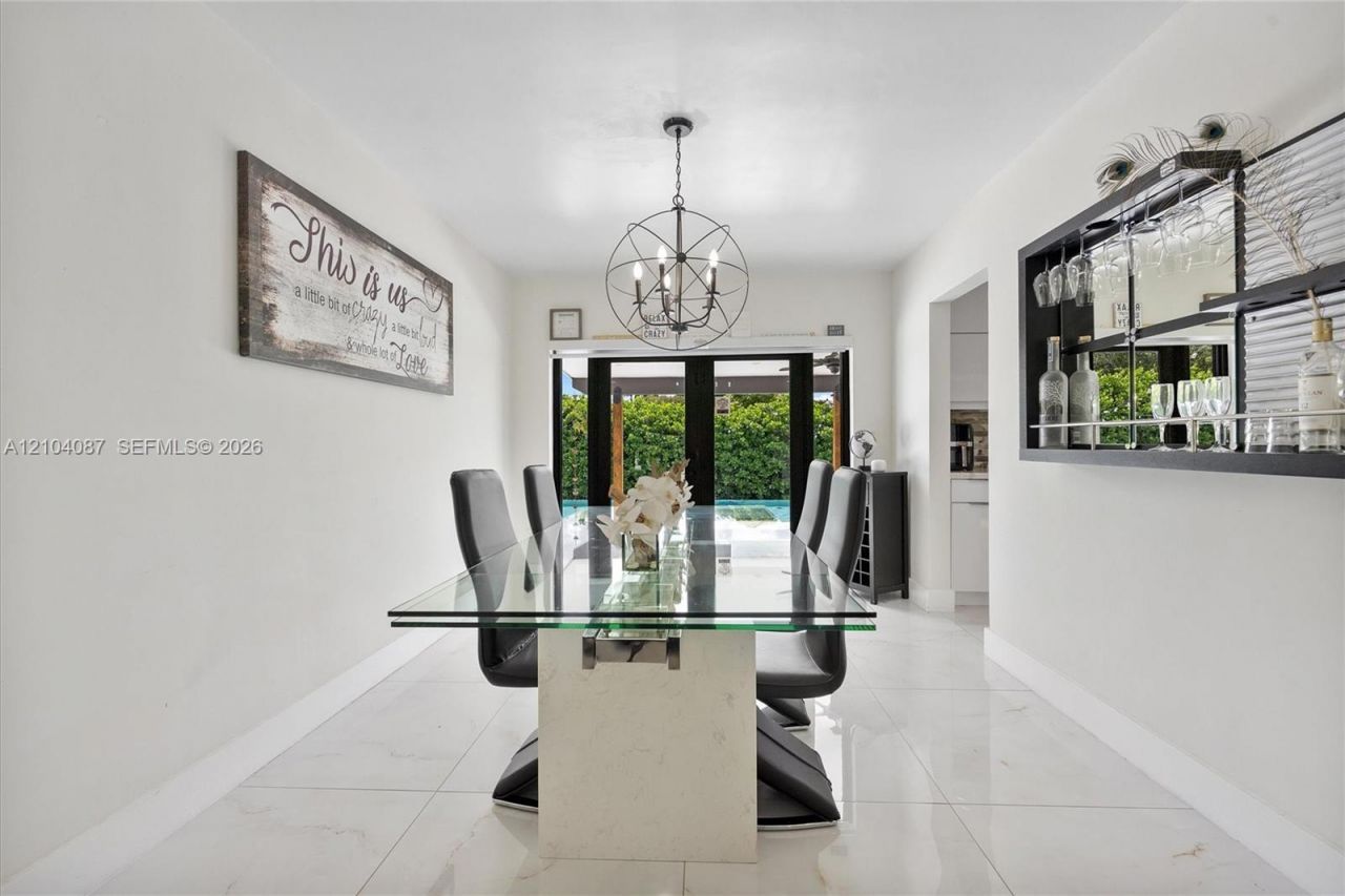 8840 SW 181st Ter, Palmetto Bay, FL 33157 Photo