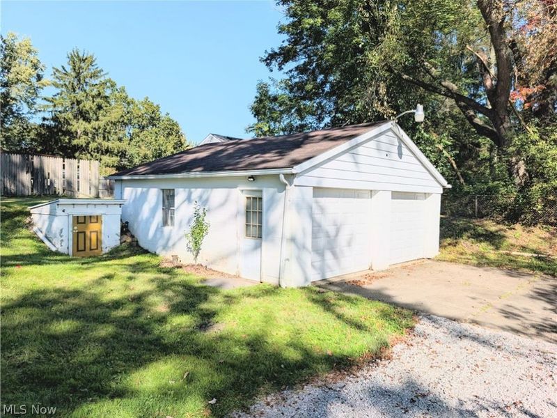 2177 Par Drive, Akron, OH 44312 Photo 25
