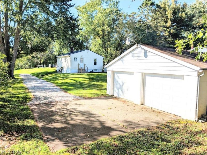 2177 Par Drive, Akron, OH 44312 Photo 26