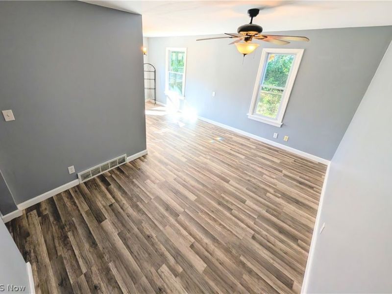 2177 Par Drive, Akron, OH 44312 Photo 6