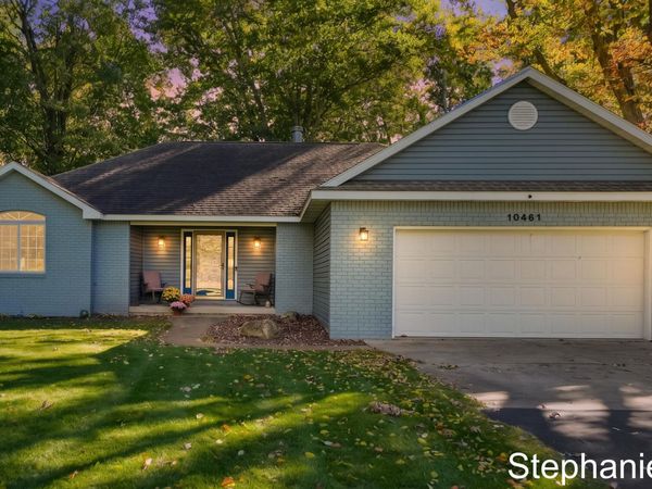 10461 Valley Court, Stanwood, MI 49346