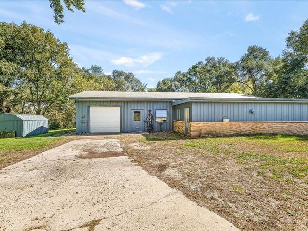 543 S Bluff Street, South Beloit, IL 61080