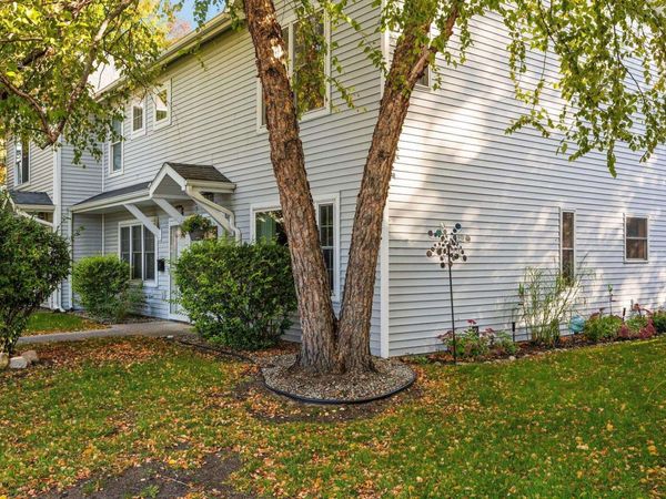 711 Lake Avenue, Unit 10-C, Traverse City, MI 49684