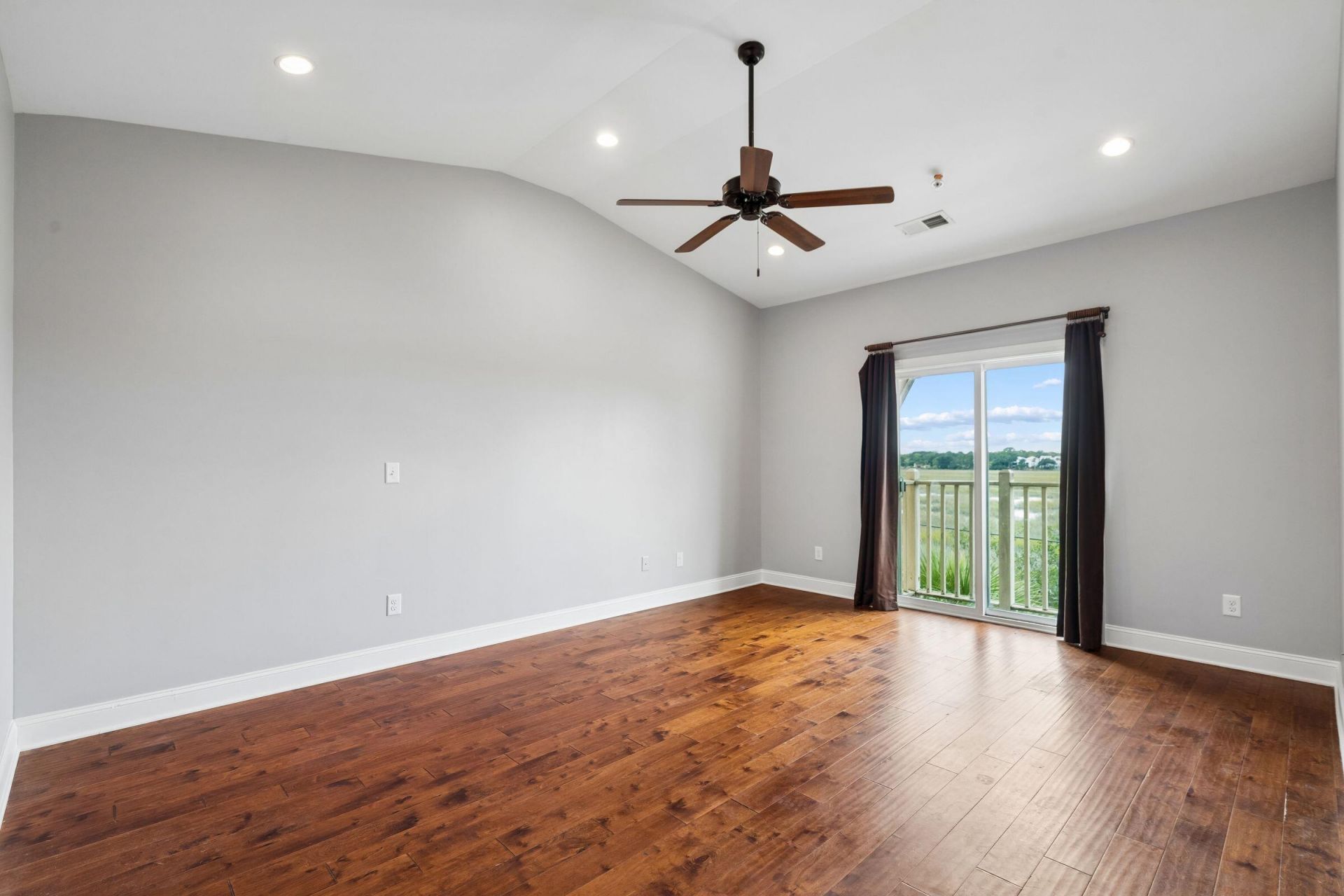 1010 Lighterman Way Photo 31
