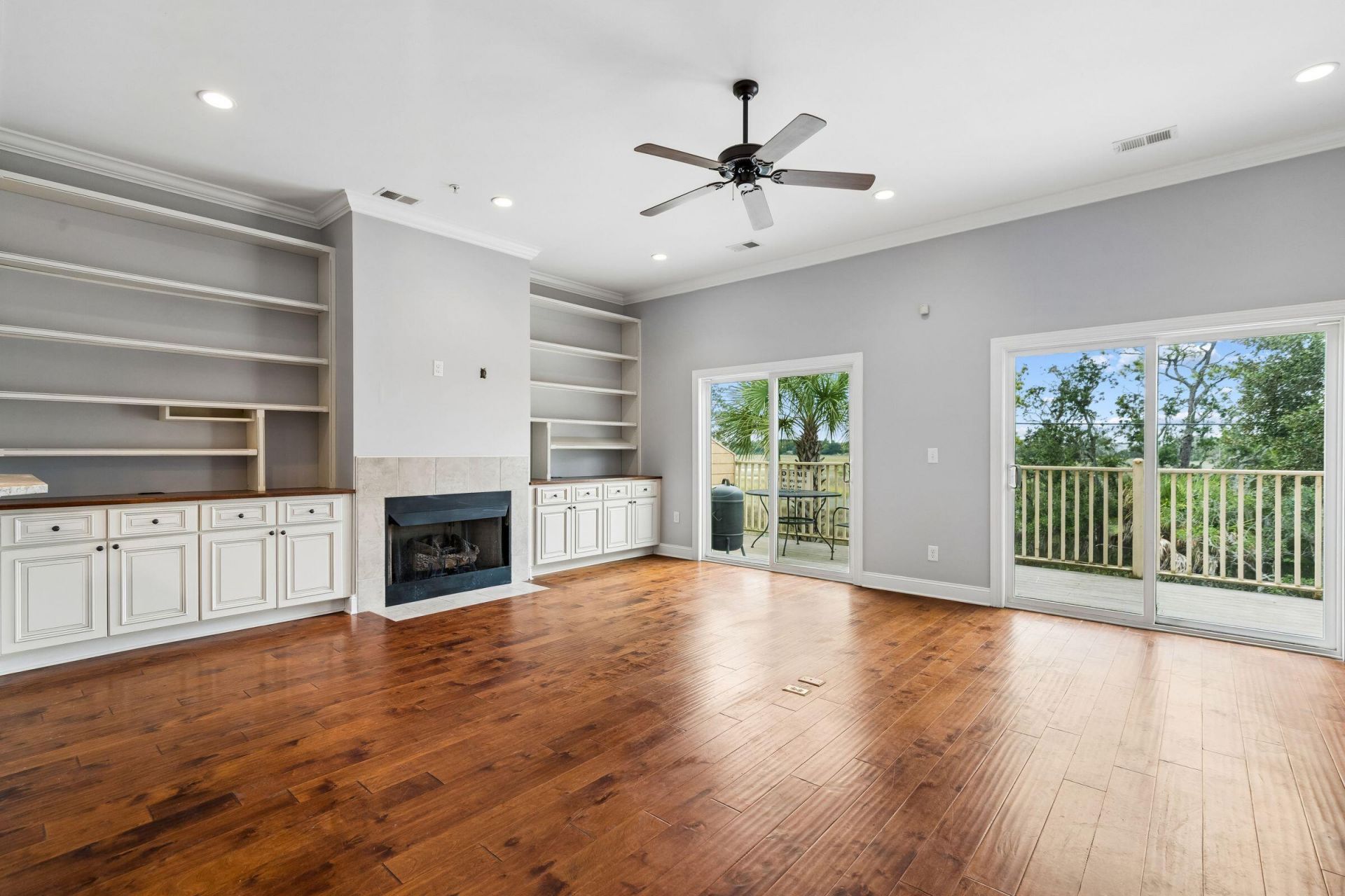 1010 Lighterman Way Photo 4