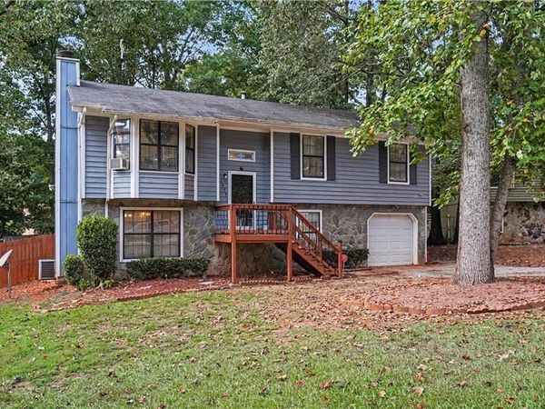 1955 Woodlot Trail, Lithonia, GA 30058