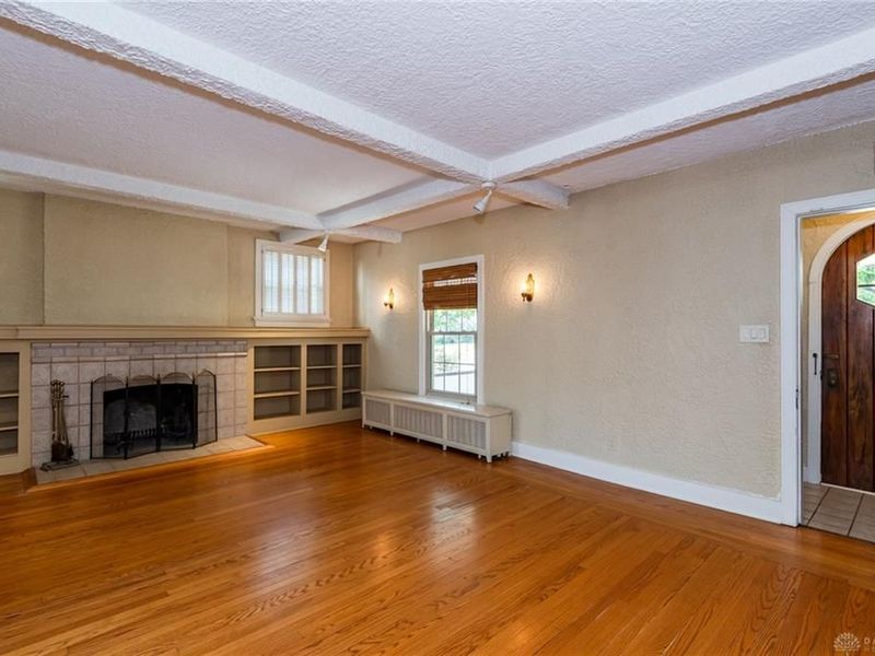 355 East Drive, Oakwood, OH 45419 Photo 5