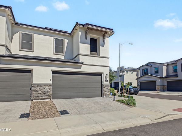 5066 E Anderson Drive, Scottsdale, AZ 85254