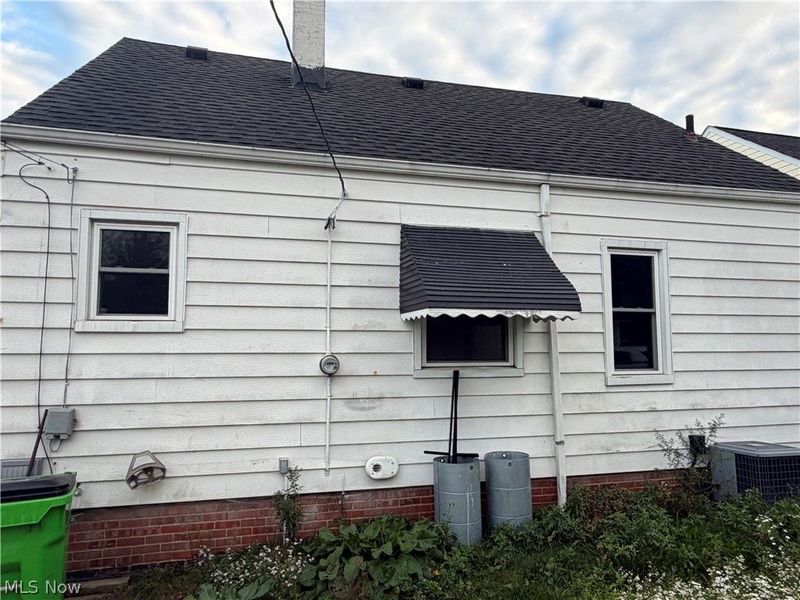 11509 Chester Road, Garfield Heights, OH 44125 Photo 23