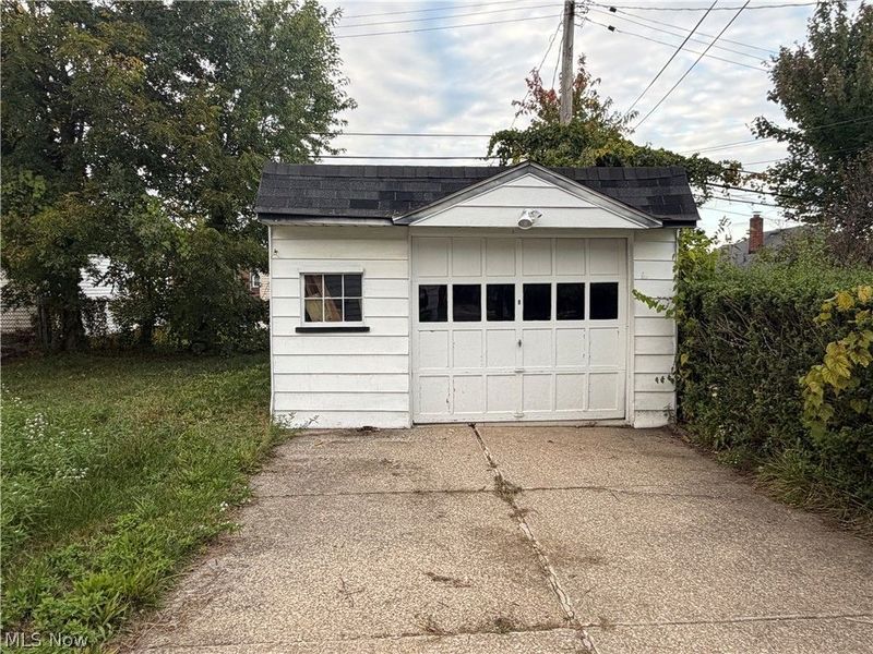 11509 Chester Road, Garfield Heights, OH 44125 Photo 24