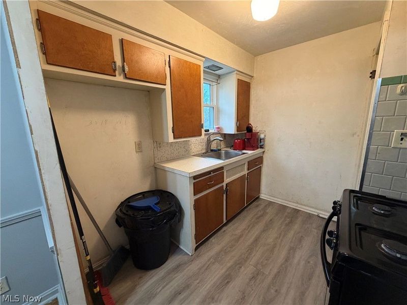 11509 Chester Road, Garfield Heights, OH 44125 Photo 5