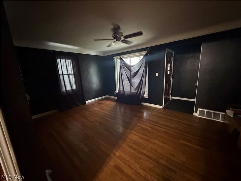 11509 Chester Road, Garfield Heights, OH 44125 Photo 8