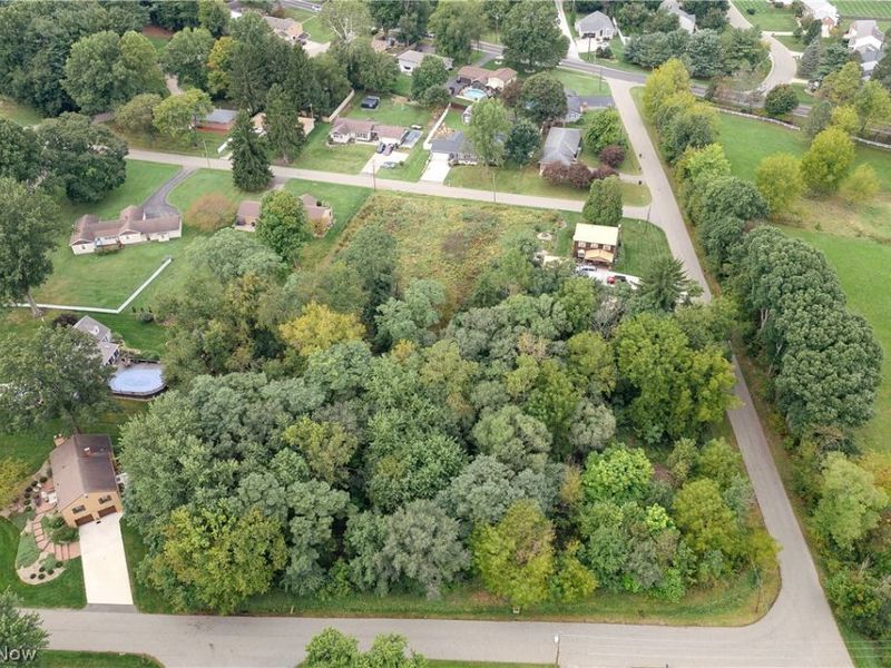 Carnegie Avenue NW, Massillon, OH 44646 Photo 3