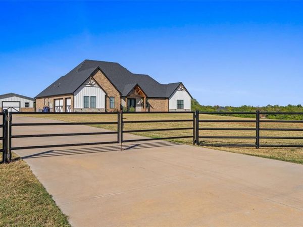 11825 SW 114th Circle, Mustang, OK 73064