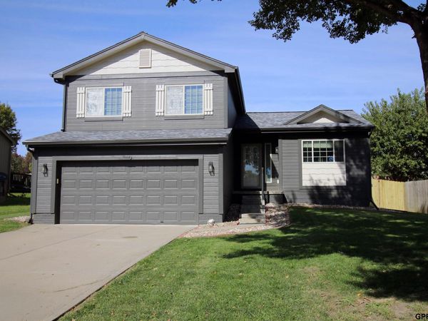 1804 Scott Drive, Bellevue, NE 68123