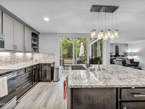 3931 Hilltop Drive , Huron, OH 44839