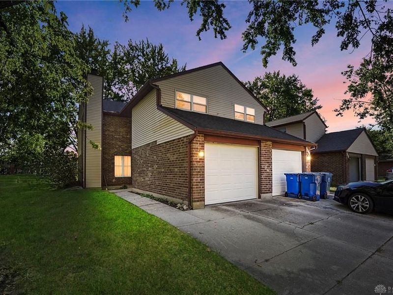 8209 Schoolgate Drive, Dayton, OH 45424 Photo 1