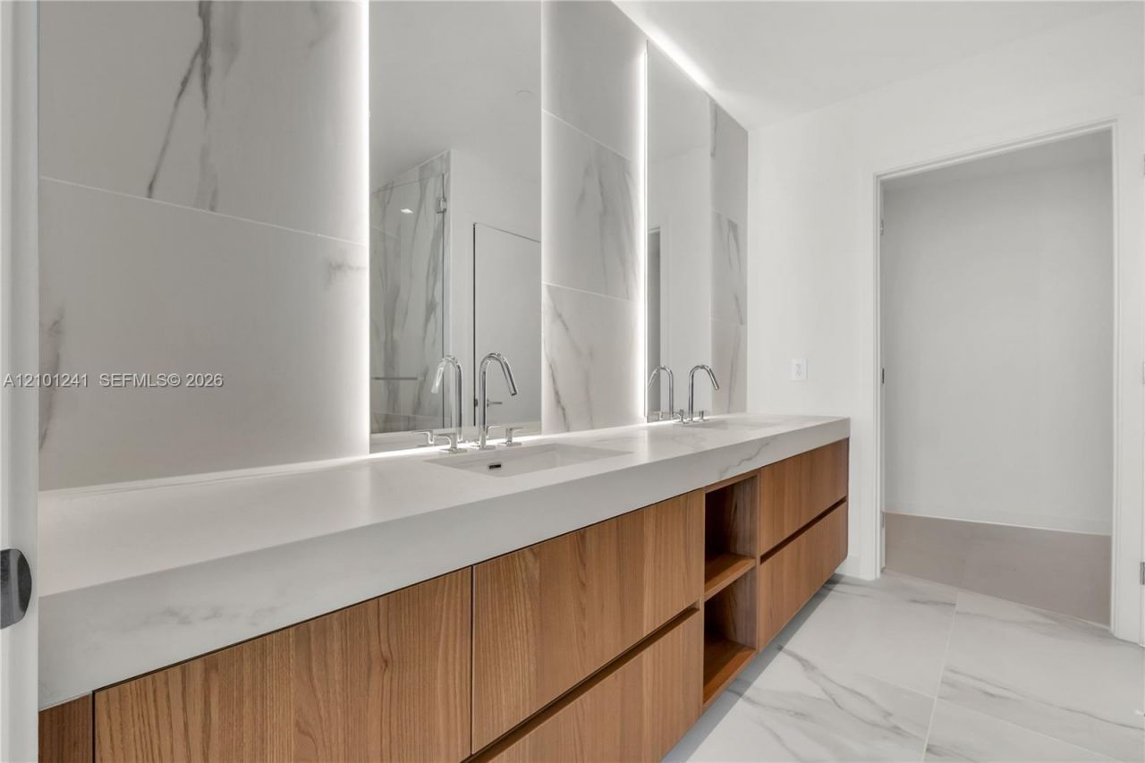 1400 Biscayne, Unit 1901, Miami, FL 33132 Photo
