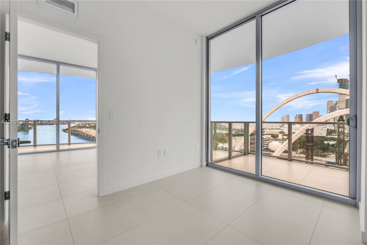 1400 Biscayne, Unit 1901, Miami, FL 33132 Photo