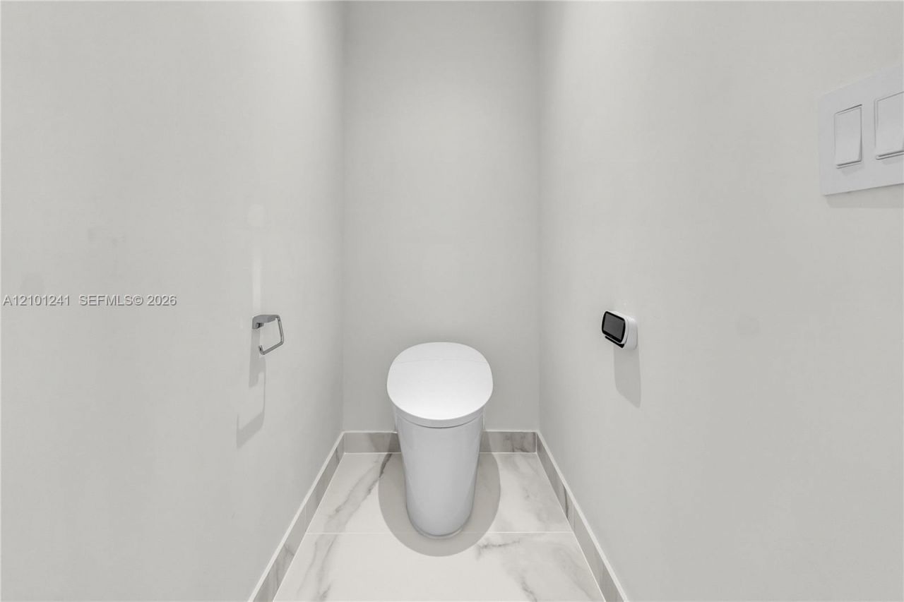 1400 Biscayne, Unit 1901, Miami, FL 33132 Photo