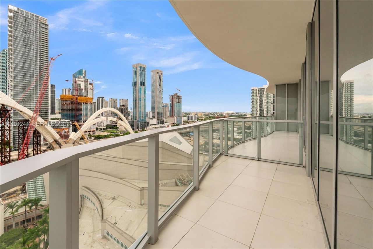 1400 Biscayne, Unit 1901, Miami, FL 33132 Photo