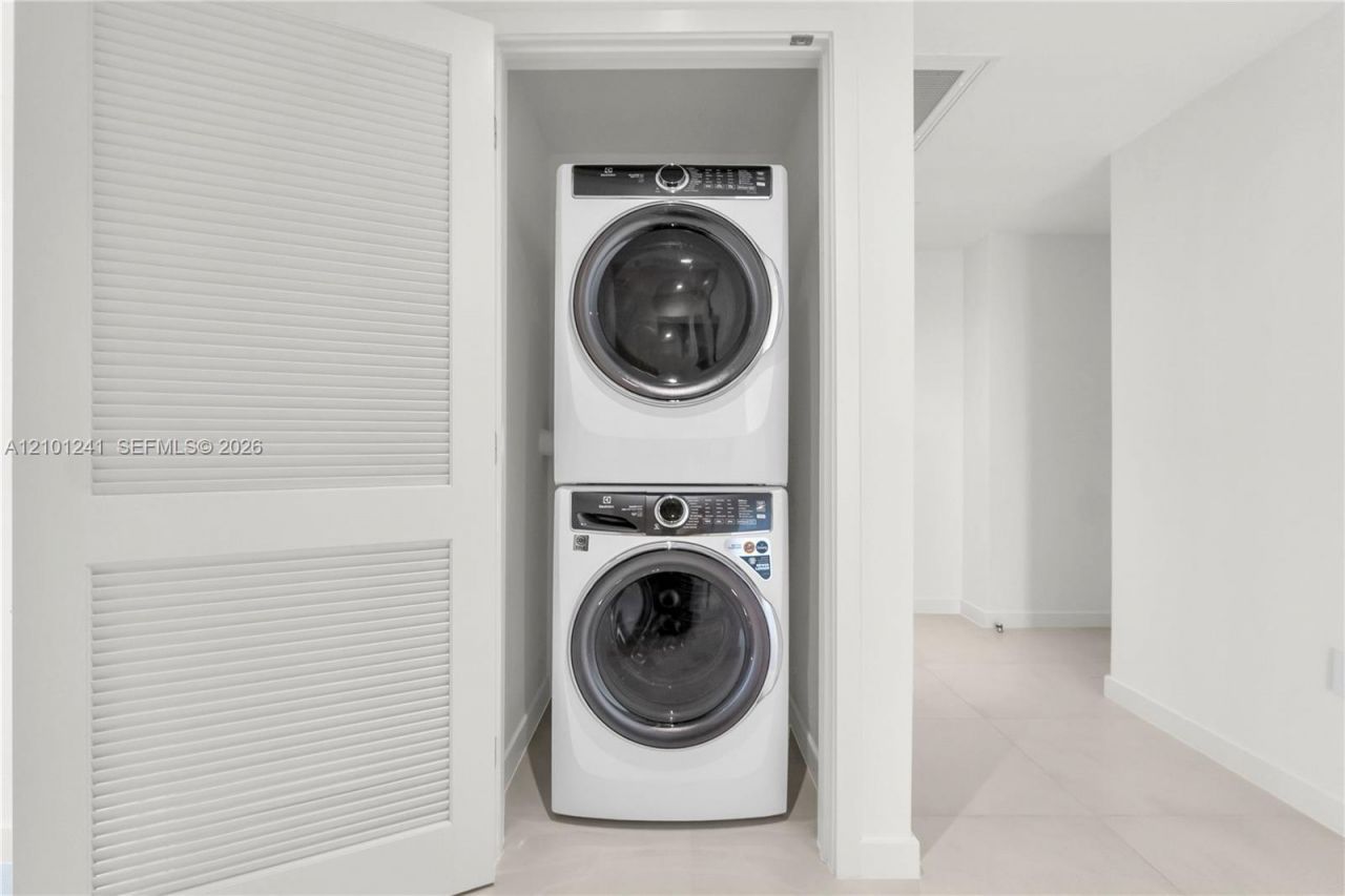 1400 Biscayne, Unit 1901, Miami, FL 33132 Photo