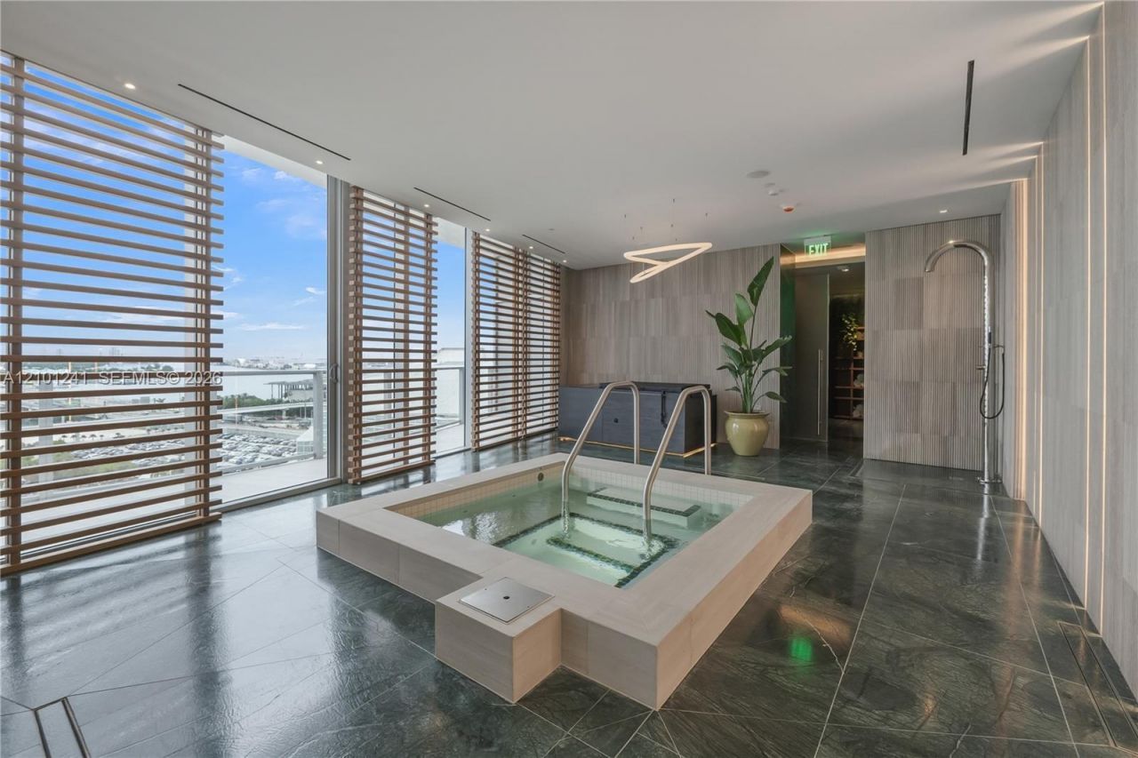 1400 Biscayne, Unit 1901, Miami, FL 33132 Photo