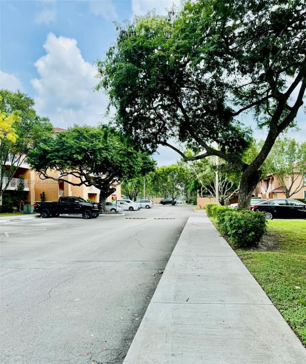 6900 SW 39th St, Unit 212K, Davie, FL 33314 Photo
