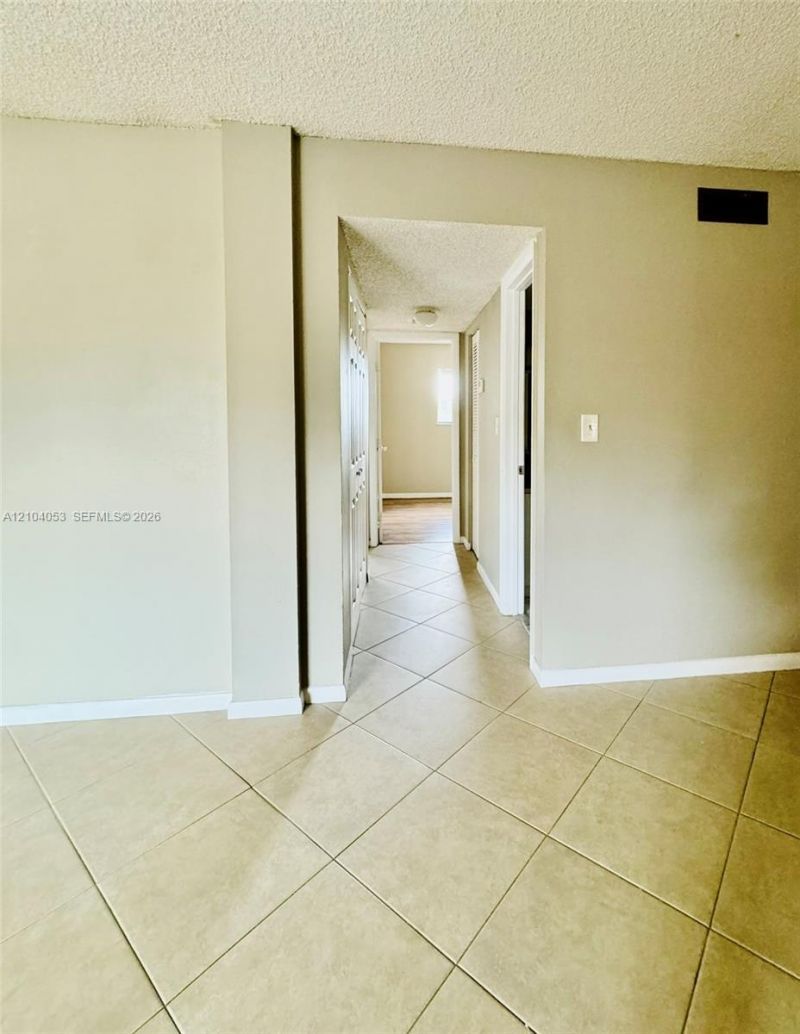6900 SW 39th St, Unit 212K, Davie, FL 33314 Photo