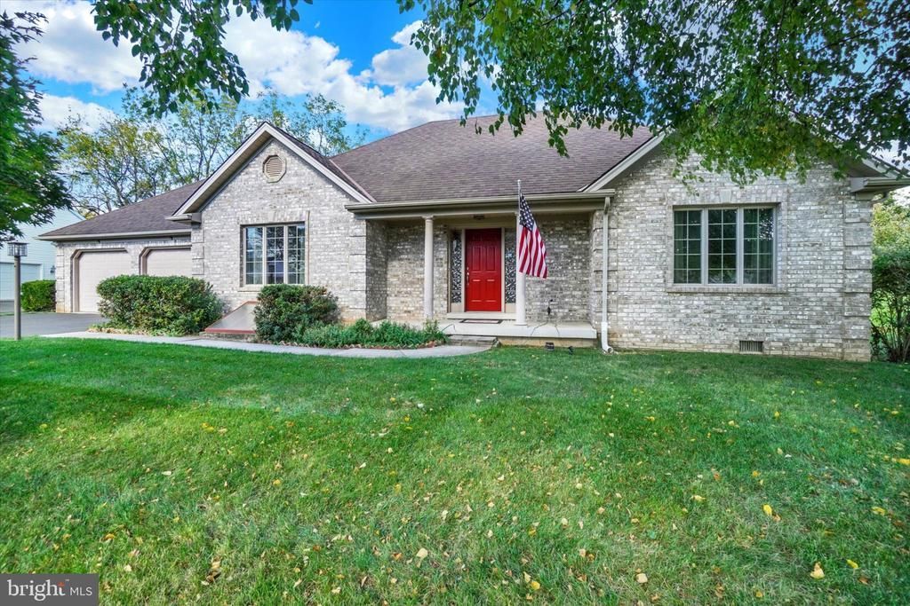776 WELDON DRIVE, YORK, PA 17404