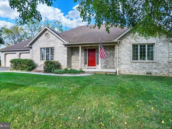 776 WELDON DRIVE, YORK, PA 17404