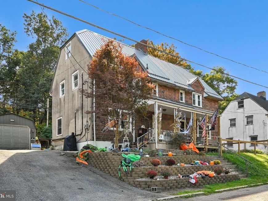 32 E Foster Avenue , Coaldale, PA 18218 Main Photo