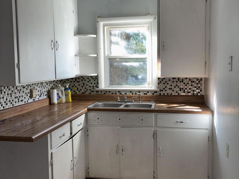 836-838 Rodgers Drive, Springfield, OH 45503 Photo 9