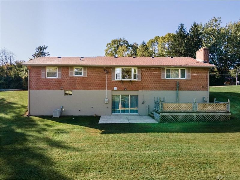 15 Windmere Drive, Troy, OH 45373 Photo 10