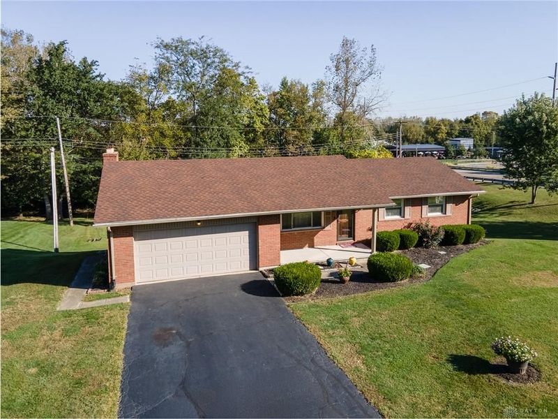 15 Windmere Drive, Troy, OH 45373 Photo 4