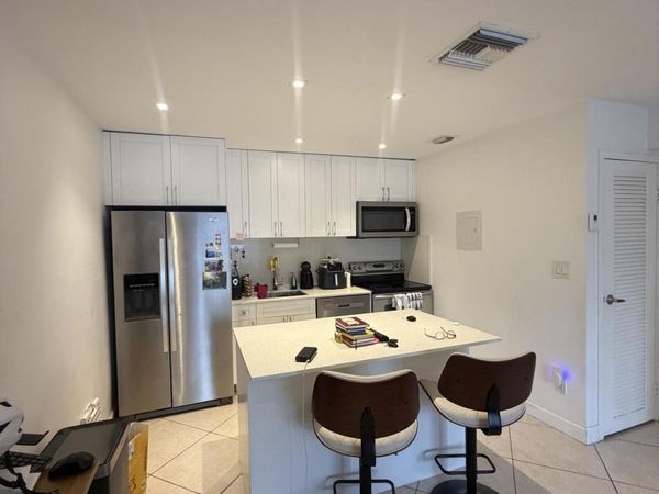2715 TIGERTAIL Avenue, Unit 103, Miami, FL 33133