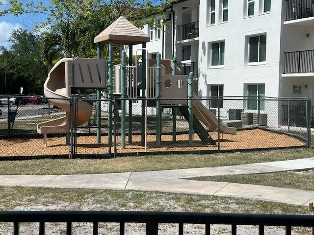 902 Villa Circle, Boynton Beach, FL 33435 Photo