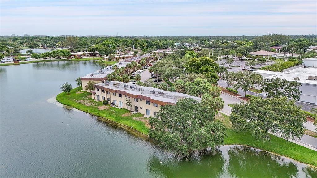 416 Lakeside Drive, Unit 128, Margate, FL 33063 Photo