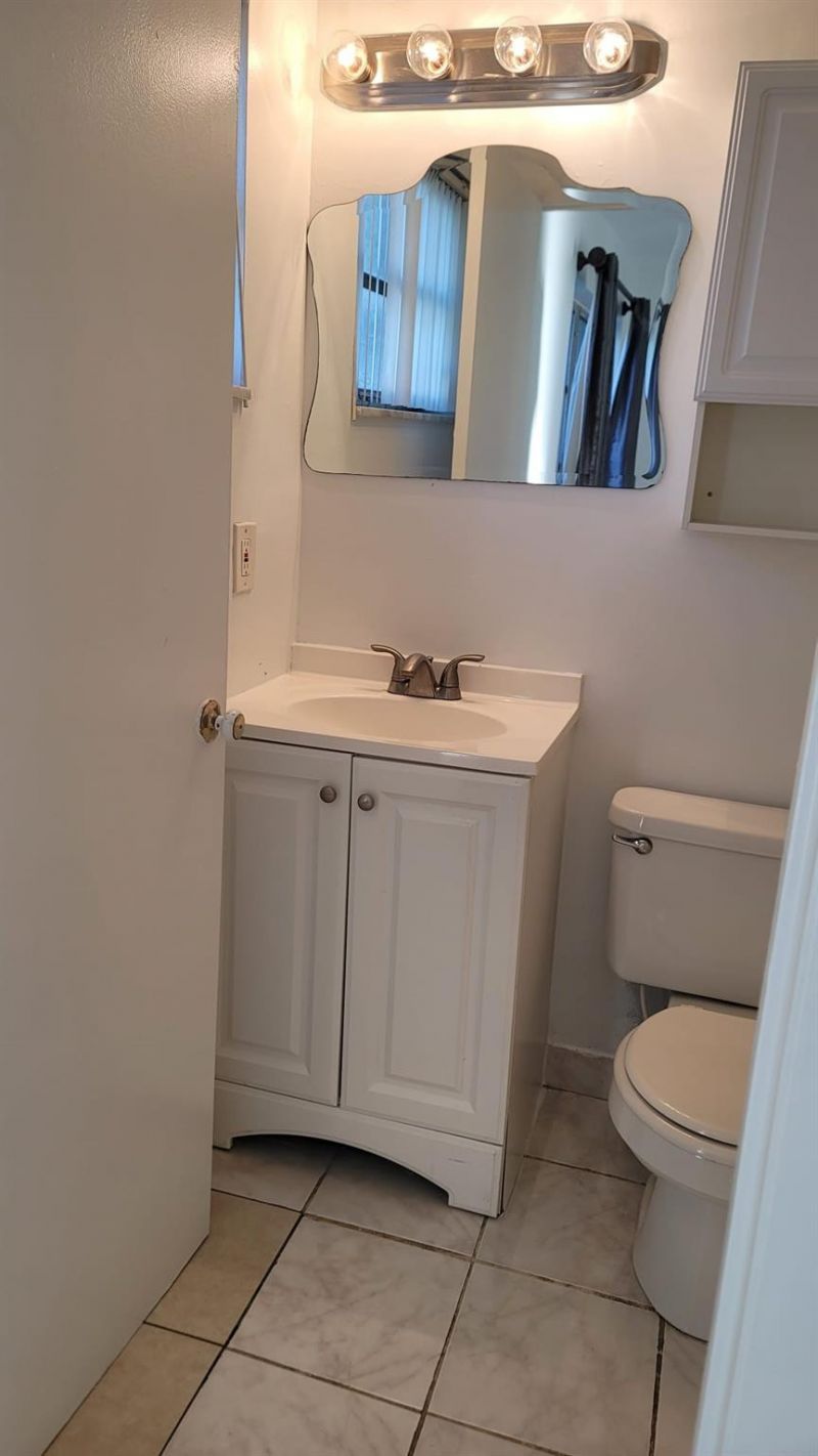 416 Lakeside Drive, Unit 128, Margate, FL 33063 Photo