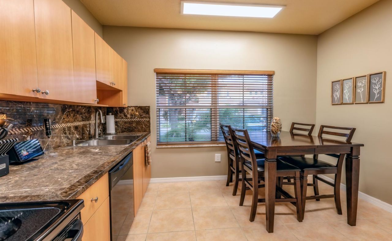 8422 NW 140th Terrace, Unit 3603, Miami Lakes, FL 33016 Photo
