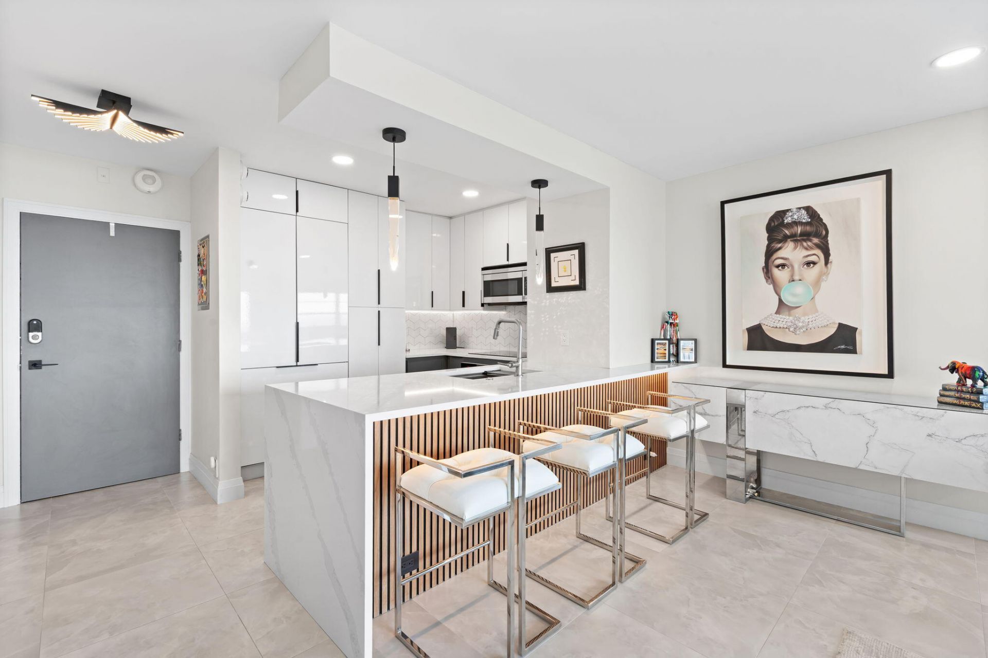 133 N Pompano Beach Boulevard, Unit PH-11, Pompano Beach, FL 33062 Photo