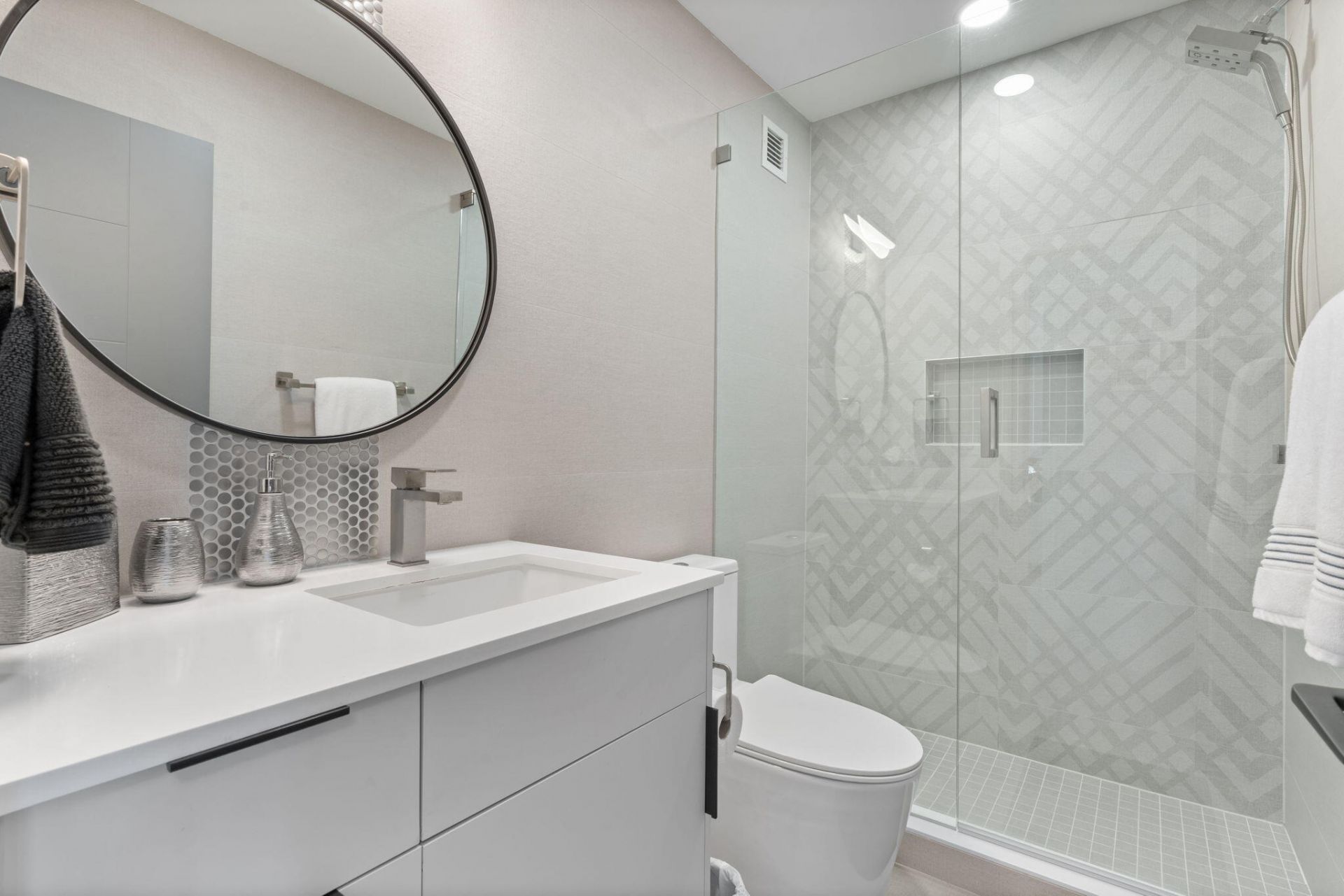 133 N Pompano Beach Boulevard, Unit PH-11, Pompano Beach, FL 33062 Photo