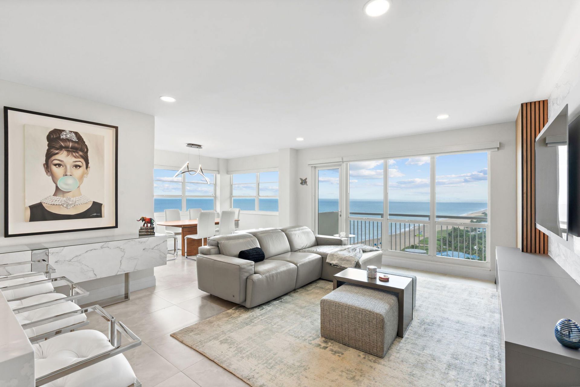 133 N Pompano Beach Boulevard, Unit PH-11, Pompano Beach, FL 33062 Photo
